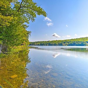 Dreamy Bucksport Hideaway On Freshwater Pond! Villa Exterior photo