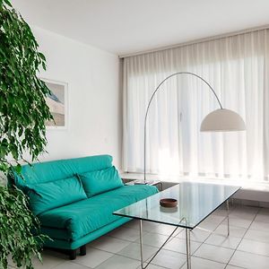 Evia Apartment - Bright Three-Room Apartment With Lake View Vernate Exterior photo
