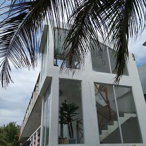 Damara Beachfront Resort Baler Exterior photo