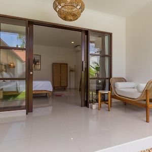 Charming 3 Bedrooms Villa Beach Walking Distance Seminyak  Exterior photo