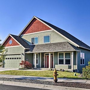 Incredible Oregon Retreat With Private Hot Tub! The Dalles Exterior photo