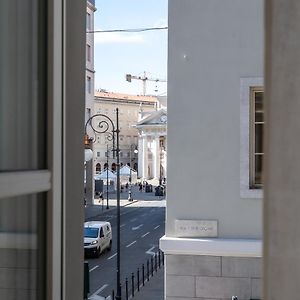 S1 Luxury Suites And Rooms Trieste Exterior photo