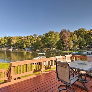 Lakefront Ludington Retreat With Kayaks And Fire Pit! Exterior photo