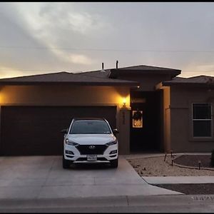 Casa Cactus.Your Home Away From Home. El Paso Exterior photo