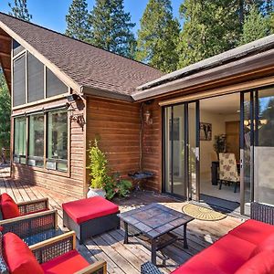 Lush A-Frame Cabin With Wraparound Deck And Views Villa Pioneer Exterior photo