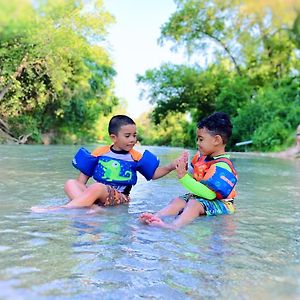 Son'S Blue River Camp Glamping Cabin #E - Cabin On The Gorgeous San Marcos River! 2 Queen Beds Kingsbury Exterior photo