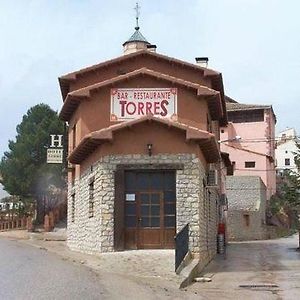 Hotel- Restaurante Torres Torres de Albarracin Exterior photo