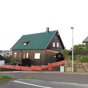 Apartment In The Center Of Torshavn, Free Parking. Exterior photo