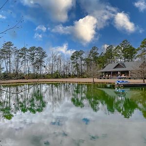 Secluded Lodge 8Acres Hot Tub, Pingpong Pedalboat! Harrells Exterior photo