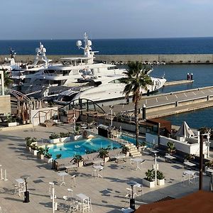 Barco Muy Romantico Con Parking! Sant Adria de Besos Exterior photo