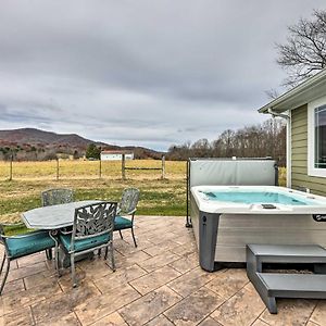 Modern Marlinton Home With Hot Tub And Mtn Views! Exterior photo