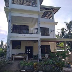 Taylor'S Country Home- The Grande By Taylor'S Traveller'S Inn Second Floor Catarman  Exterior photo