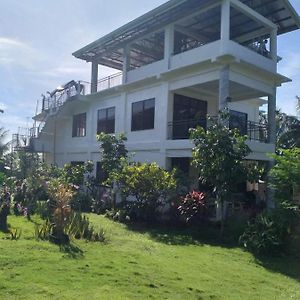 Taylors Country Home By Taylors Traveller'S Inn- The Grande Second Floor Catarman  Exterior photo