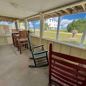 The Salty Snapper - 2 Story Home, Bay Views, Prime Location, Sleeps 8! St. George Island Exterior photo