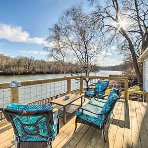 Charming Riverfront Retreat In Monticello! Exterior photo