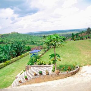 Lakeview Oasis, Lutaba, Camping Pitches Entebbe Exterior photo