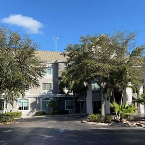 Surestay Plus Hotel By Best Western Vero Beach Exterior photo