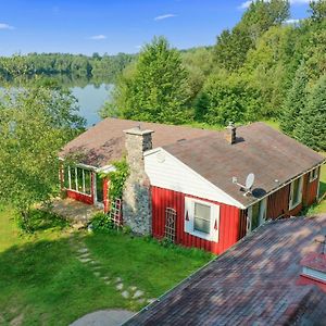 Scenic & Serene Lakefront Cottage With Wood Stove Crivitz Exterior photo