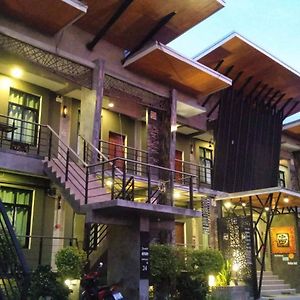 The Lofthouse Sansai Hotel Chiang Mai Exterior photo