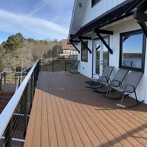 Modern Lakefront Views At Lake Hickory Haven Exterior photo