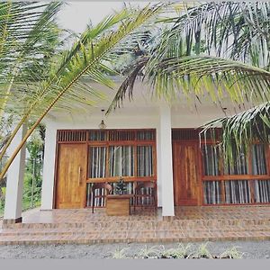 Hidden Leaf Anuradhapura Hotel Exterior photo