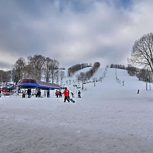 Ski-In And Ski-Out Boyne Mountain Resort Rental! Boyne Falls Exterior photo