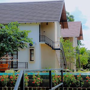 Lolu Village Resort Anuradhapura Exterior photo