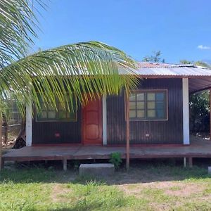 Cabana Para 4 Iquitos Exterior photo