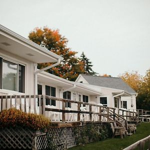 Seagull Bay Motel Bayfield Exterior photo