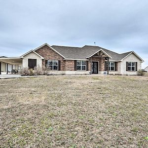 Secluded Krum Home, 18 Mi To Lake Ray Roberts Exterior photo