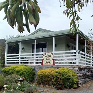 Cottage On Main Franklin Exterior photo