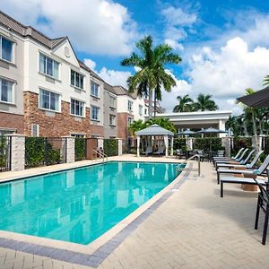 Courtyard By Marriott Sarasota At University Town Center Exterior photo