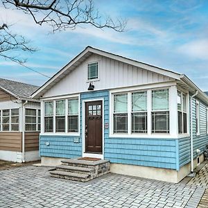Beach Retreat With Bbq, Patio And Outdoor Shower! Seaside Heights Exterior photo