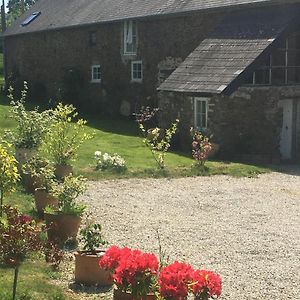 Chez Thomas 7 Route Du Monde Ancien Bed & Breakfast Saint-Georges-D'Aunay Exterior photo