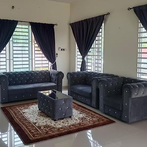 Pro-Qaseh Room Stay , Darulaman Lake Home Jitra Exterior photo