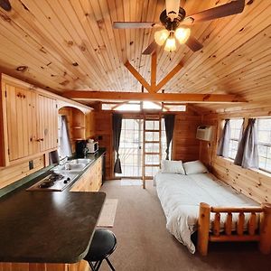 Deluxe Cabin Within Campground Villa Mifflinburg Exterior photo