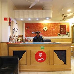 Oyo Flagship Kumar Palace New Delhi Exterior photo