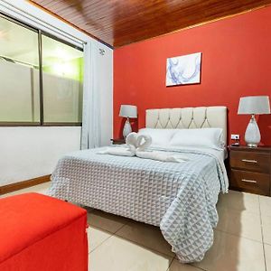 Private Bedroom 10 Minutes From The Sjo Airport Alajuela Exterior photo