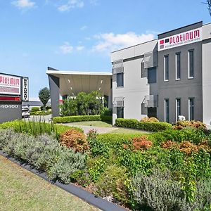 Platinum International Hotel Toowoomba Exterior photo