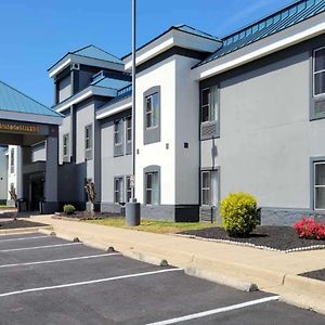 Quality Inn & Suites Stafford Exterior photo