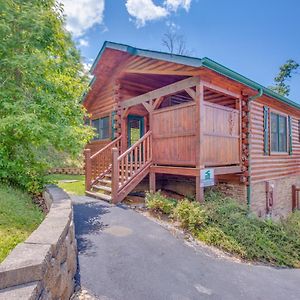 Magic Moments Ii, 1 Bedroom, Sleeps 4, Heart Shape Tub, Pool Table, Hot Tub Gatlinburg Exterior photo