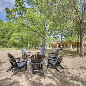 Lakefront Eufaula Vacation Rental With Private Dock Exterior photo
