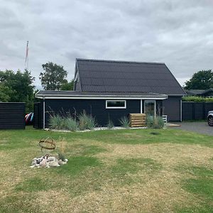 Lovely Holiday Home Near The Beach Otterup Exterior photo