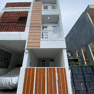 Pop Exclusive - Female Only Apartment Jakarta Exterior photo