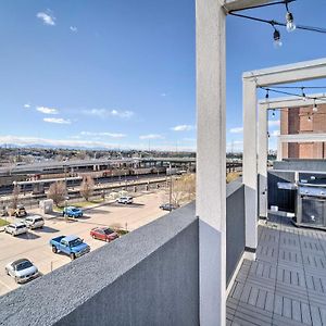 Sleek Townhouse With Rooftop Patio And Mtn Views! Denver Exterior photo