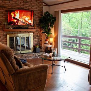 Modern Cabin With Hot Tub Grill Lake Beach Wineries Hiking Fishing And Hershey Park Family And Pet Friendly Superhosts On Ab&B Mount Gretna Exterior photo