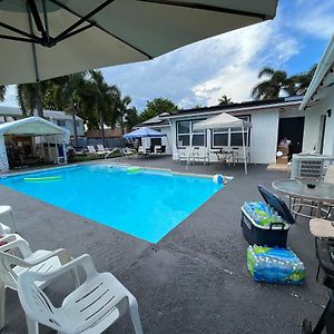 Large Backyard With Pool Perfect For Events Villa Lake Worth Beach Exterior photo
