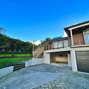 Elegant House In East Auckland Villa Exterior photo
