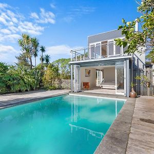 Piha Pool Pad - Piha Holiday Home Exterior photo