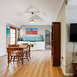 Binks Beach House - South Fremantle Exterior photo